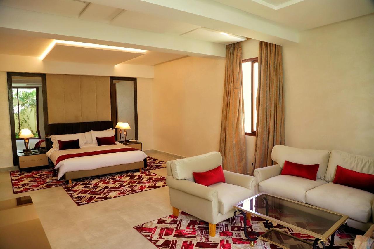 Hotel Parador ลาอโยน ภายนอก รูปภาพ